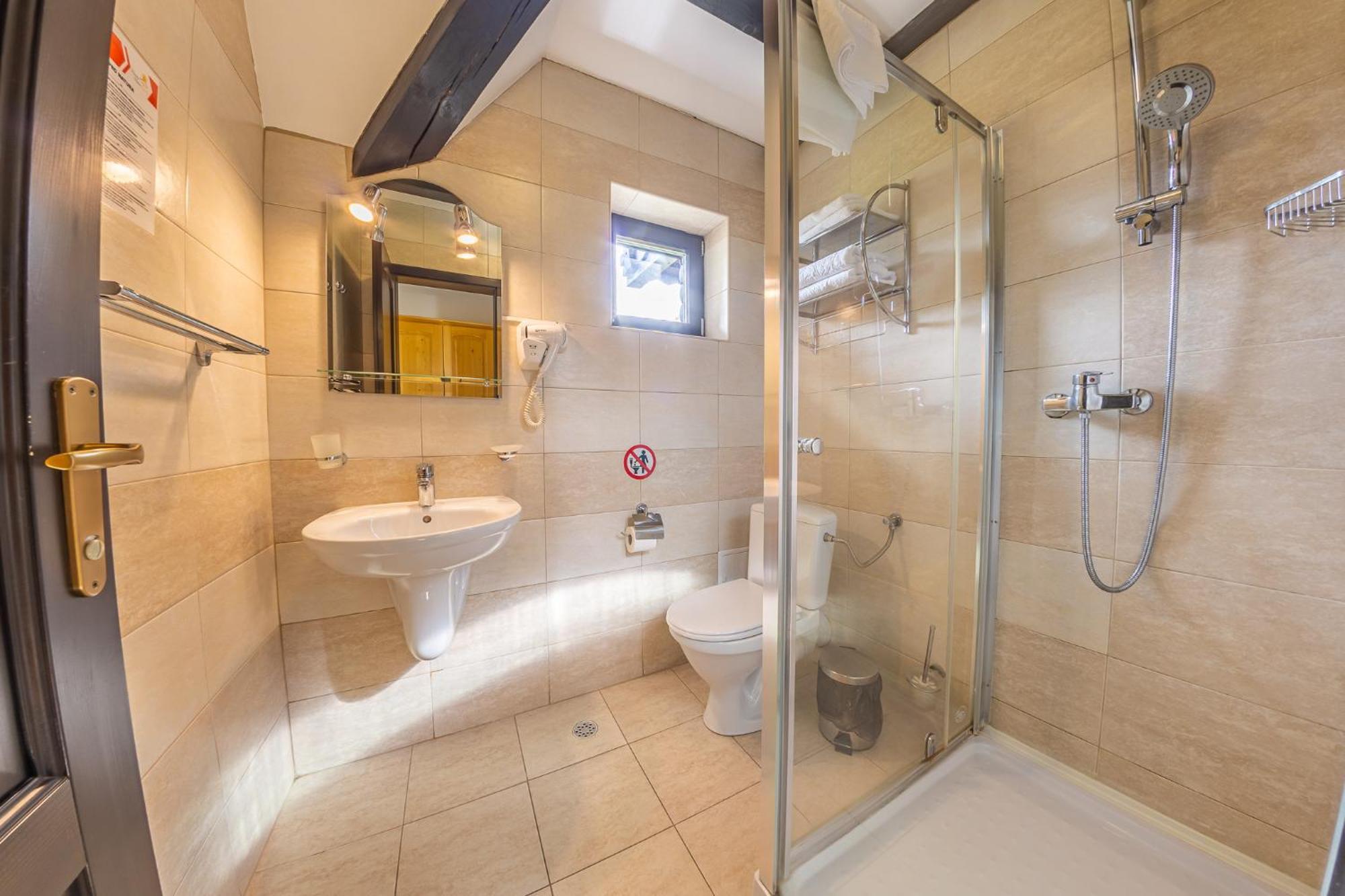 Bed and Breakfast Poiana Soarelui Моечиу-де-Сус Экстерьер фото